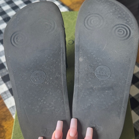 Gucci Black Sandals - Picture 3 of 9